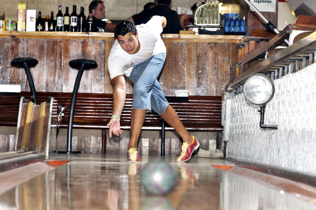 Tiro de bowling en Bambocha